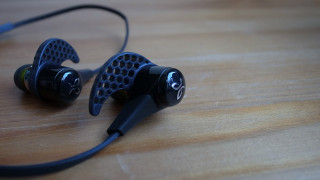 ワイヤレスデビュー！Bluetoothイヤホン「JayBird BlueBuds X」が思った以上に音質よかった