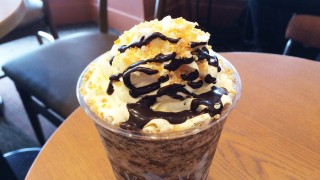 【スタバ】1,000円チケットを使ってがっつりカスタマイズしてみた