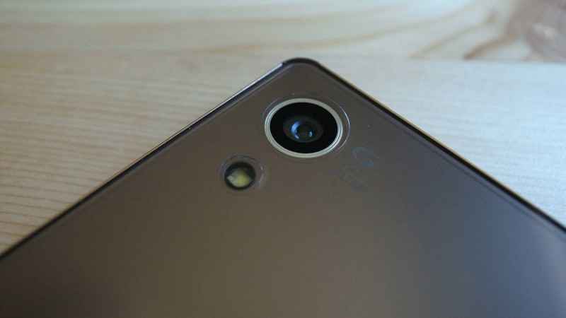 Spigen Crystal Clear Xperia Z4_04