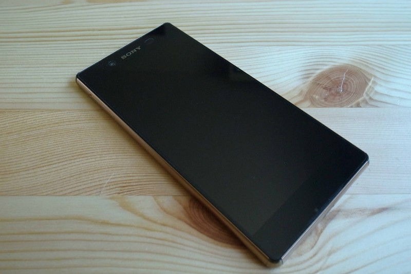 Spigen Crystal Clear Xperia Z4_06