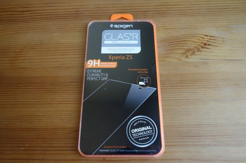 SPIGEN GLASt R Slim Xperia Z5_01