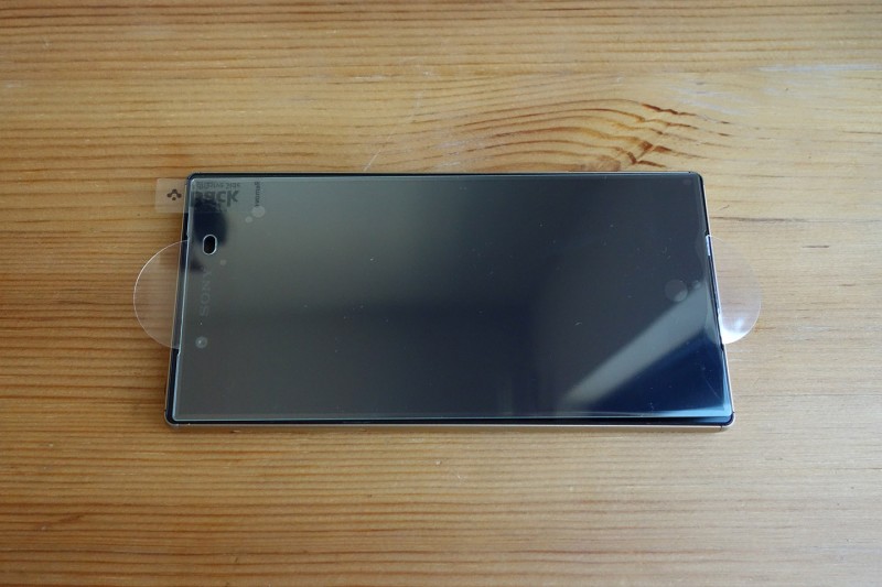SPIGEN GLASt R Slim Xperia Z5_03