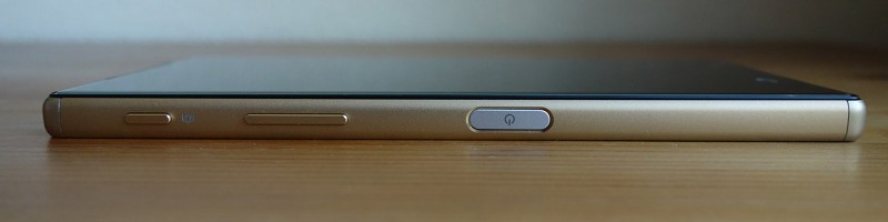 SPIGEN GLASt R Slim Xperia Z5_09