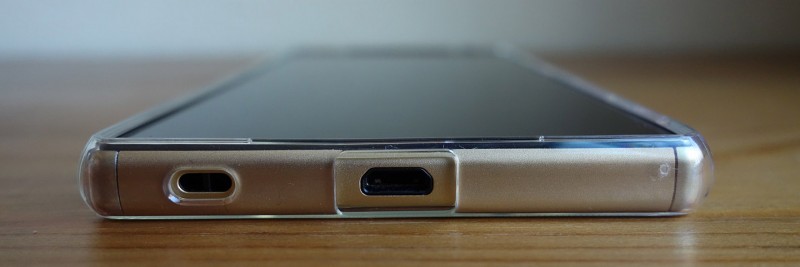 SPIGEN liquid crystal Xperia Z5_11
