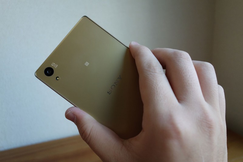 Xperia Z5 Dual E6683_13