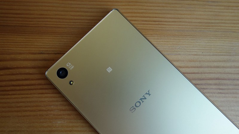 Xperia Z5 Dual E6683_3