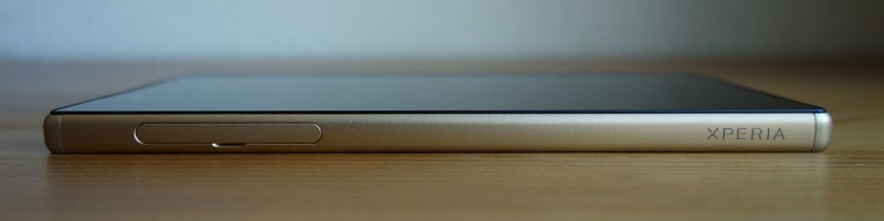 Xperia Z5 Dual E6683_5