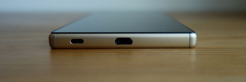 Xperia Z5 Dual E6683_8