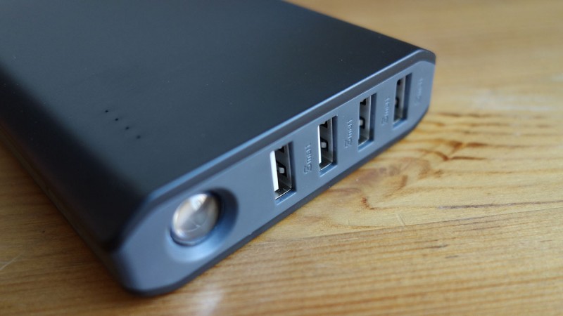 easyacc-pb20000ms-review_1