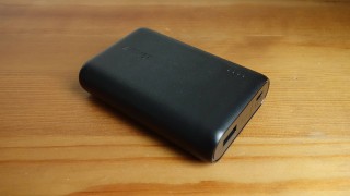 小さい！軽い！すごい！Ankerのモバイルバッテリー「PowerCore 10000」がかなりいい感じ