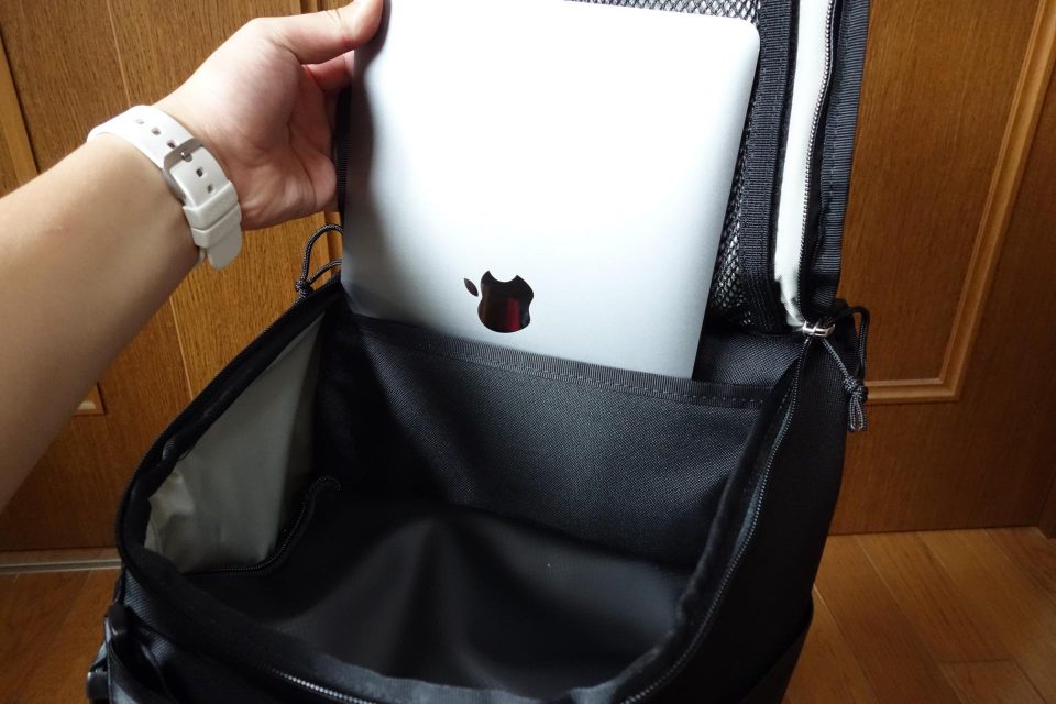 CHROME NIKO PACKの収納力をチェック