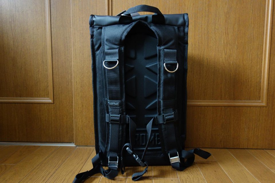 CHROME NIKO PACK 外観 背面