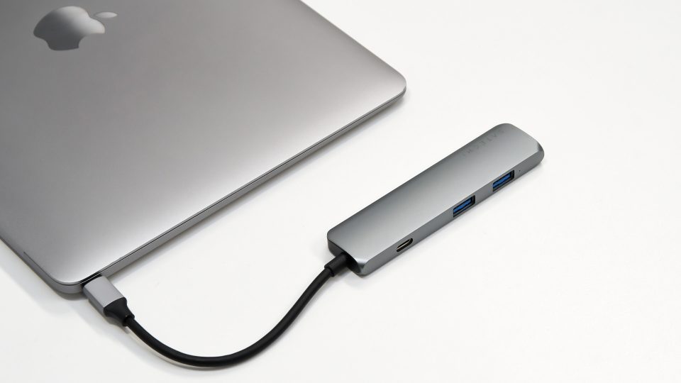 satechi-slim-aluminum-type-c-multi-port-adapter