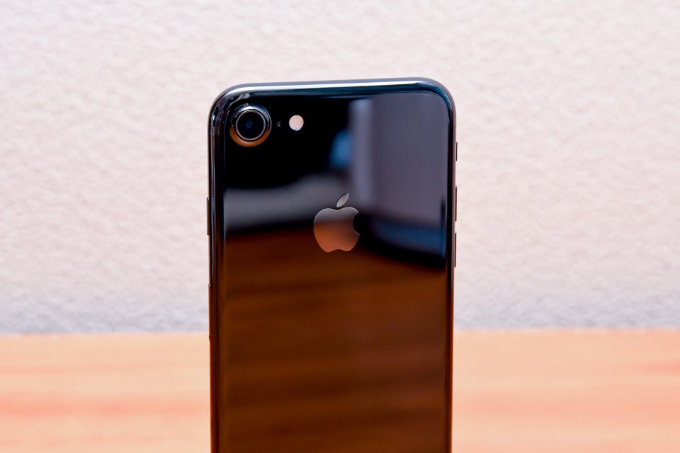iPhone 7 ジェットブラック 外観 フォトレビュー_8
