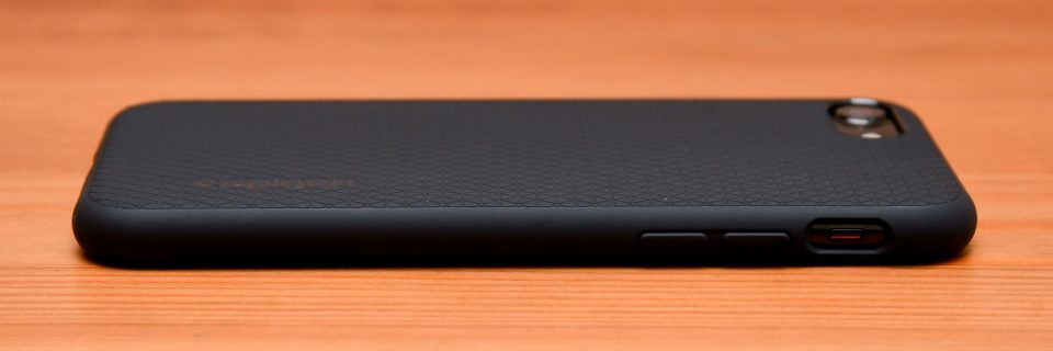 spigen-riquid-armor-iphone-7_8