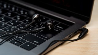 好き嫌いが少なく万人にオススメできそうなコスパの高いイヤホンRHA MA350レビュー