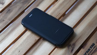 特殊素材で耐久性がすごいGear 4の手帳型ケース「Oxford」レビュー