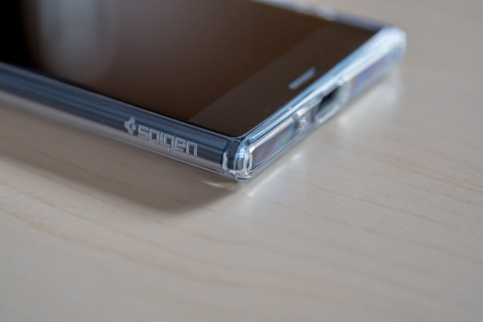 Spigen Xperia XZ Premium ウルトラ・ハイブリッド