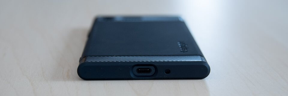 Spigen ラギッド・アーマー Xperia XZ Premium ケース