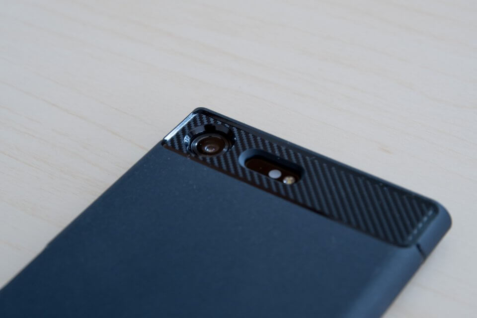 Spigen ラギッド・アーマー Xperia XZ Premium ケース