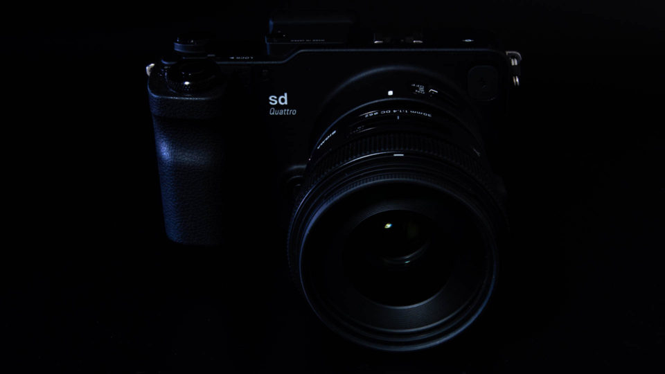 SIGMA sd Quattro外観レビュー