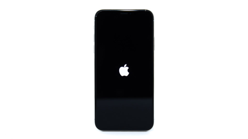 iPhone X / 8 / 8 Plusを強制的に再起動させる方法