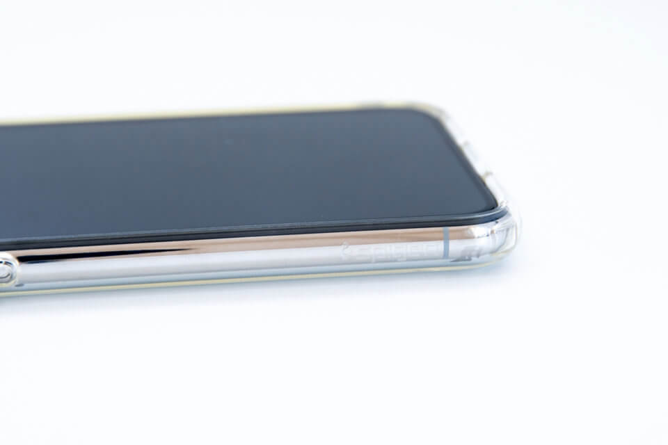 iPhone XS リキッド・クリスタル Spigenロゴ