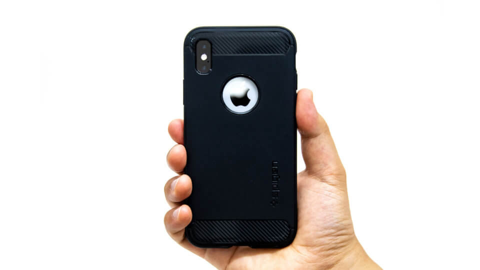 iPhone XS ケース Spigen ラギッド・アーマー レビュー