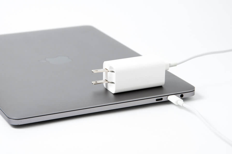 「Innergie 60C Pro」レビュー。Apple純正の半分サイズのUSB PD 60W充電器、すごい