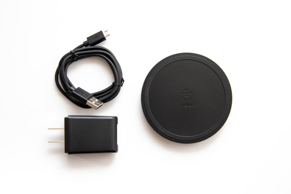 Belkin BOOST↑UP ワイヤレス充電パッド 同梱品
