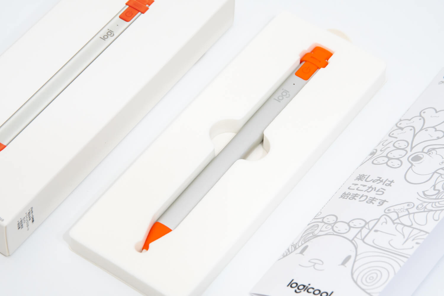 Logicool Crayon(ロジクール クレヨン) 同梱物