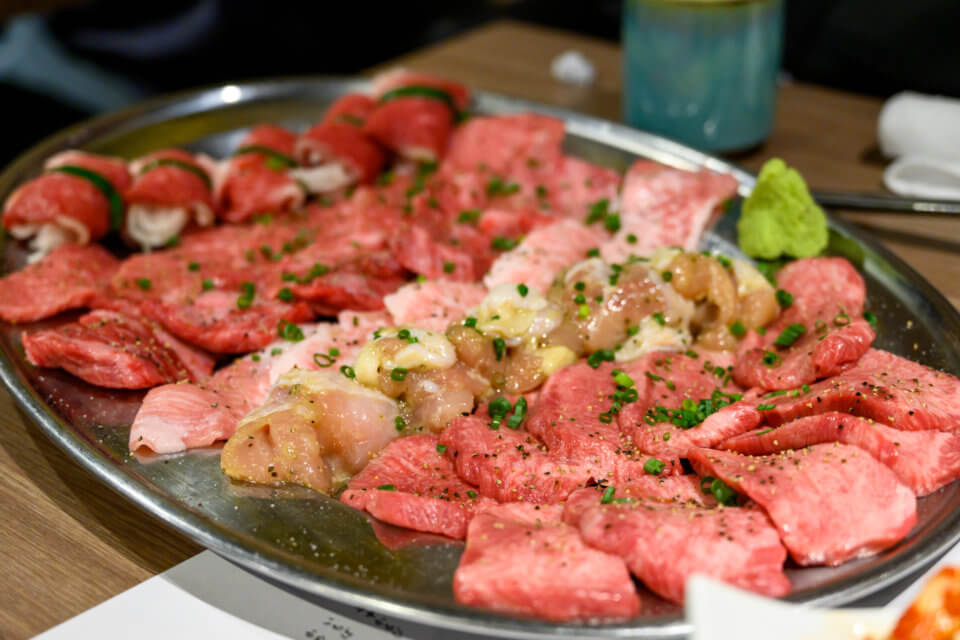 超でこ肉会 台風直撃寸前GIG at 肉と日本酒