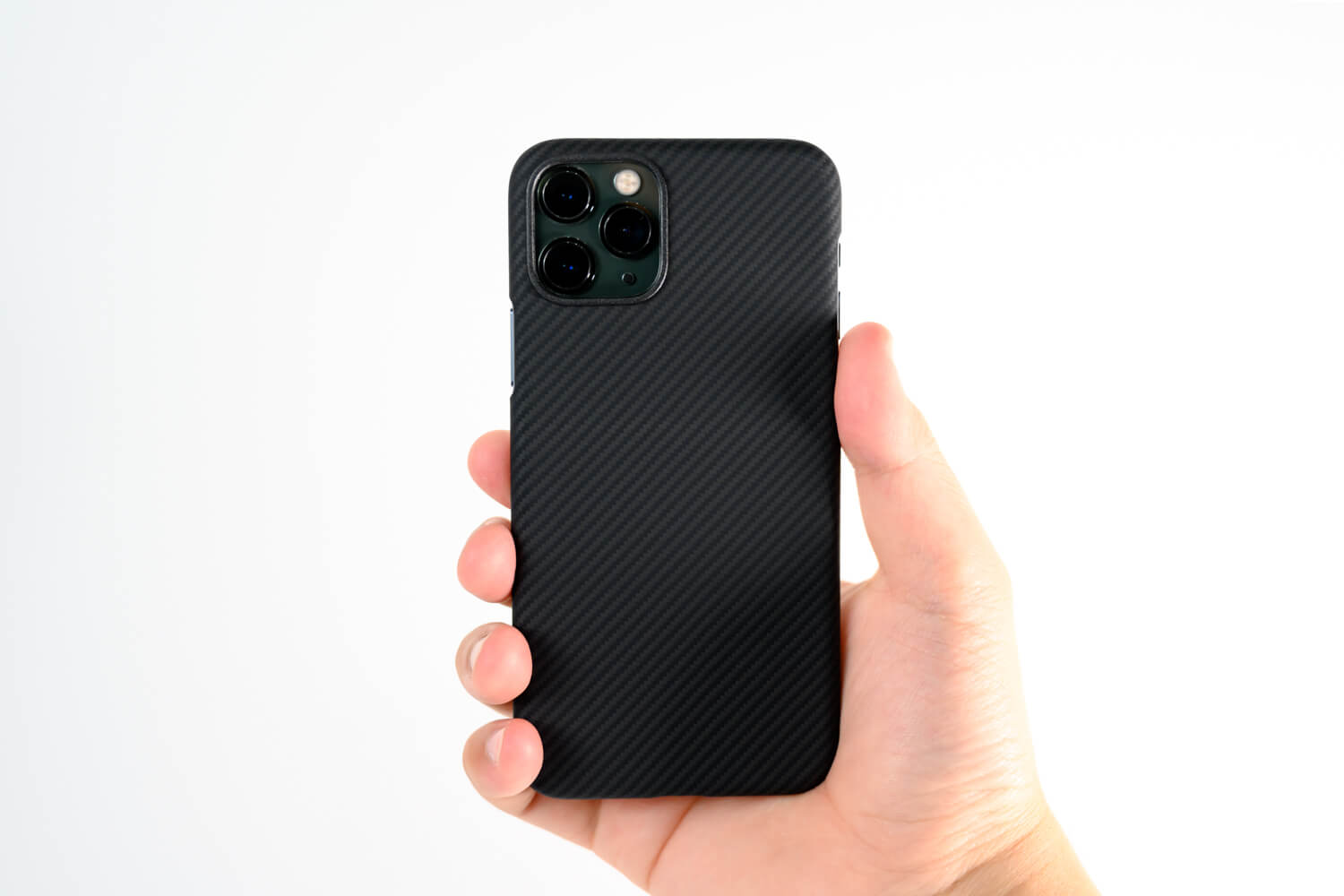 薄くて軽くて耐衝撃！PITAKAのiPhone 11 Pro用極薄アラミドケース「Air Case」レビュー