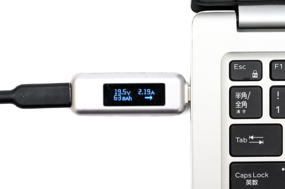Anker PowerPort Atom III Slim (Four Ports）で40W以上の充電が可能