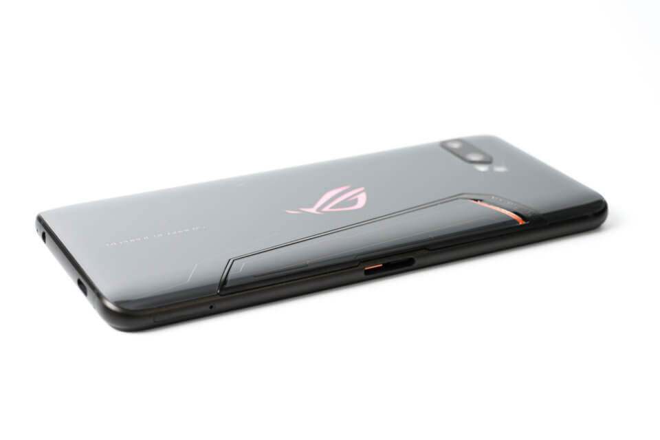 ROG Phone II サイドのUSB-Cポート。