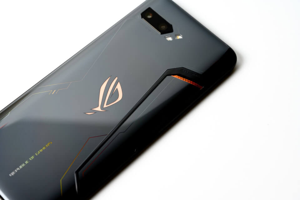 ROG Phone II 外観