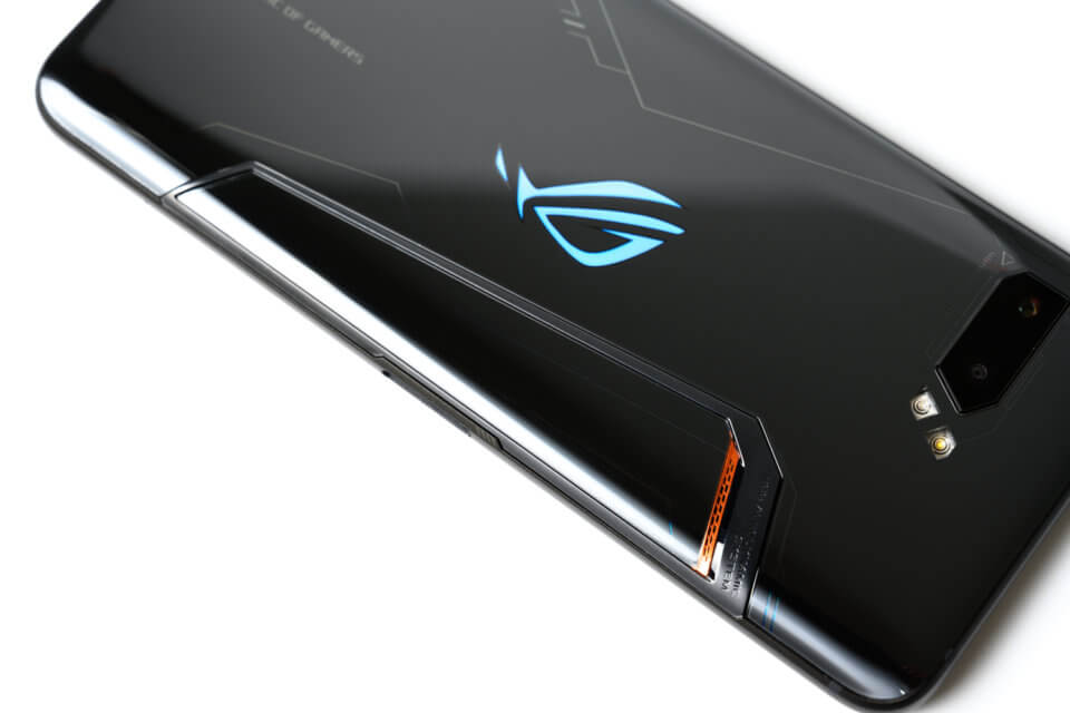 ROG Phone II 外観