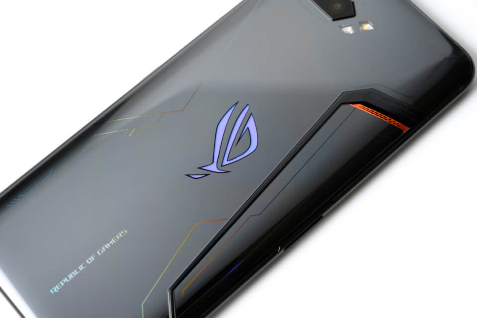 ROG Phone II 外観