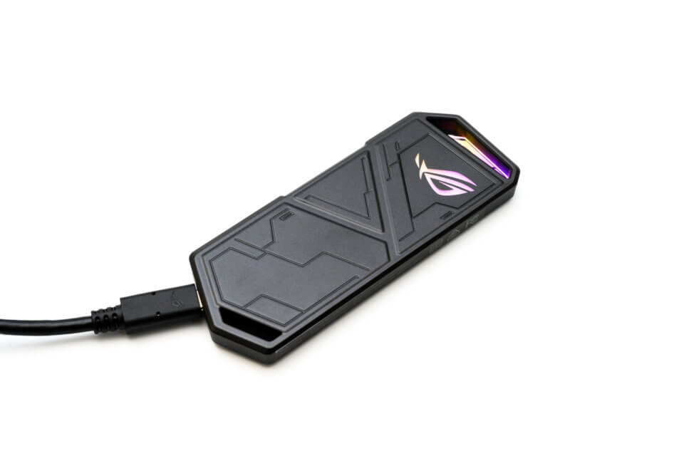 ASUS ROG Strix ArionはAura Syncで光る