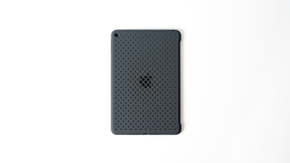 iPad mini 5の背面保護のためにAndMeshの軽量ケースを着けました