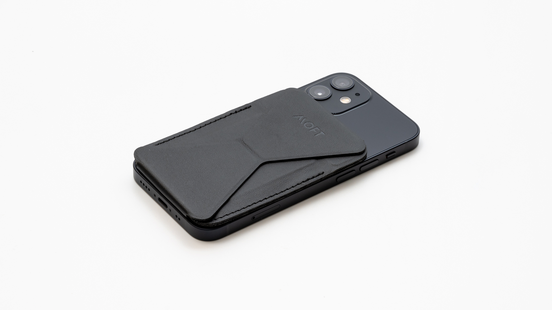 MagSafe対応の「MOFT Snap-on Stand & Wallet」がiPhone 12 miniにピッタリでいい感じ