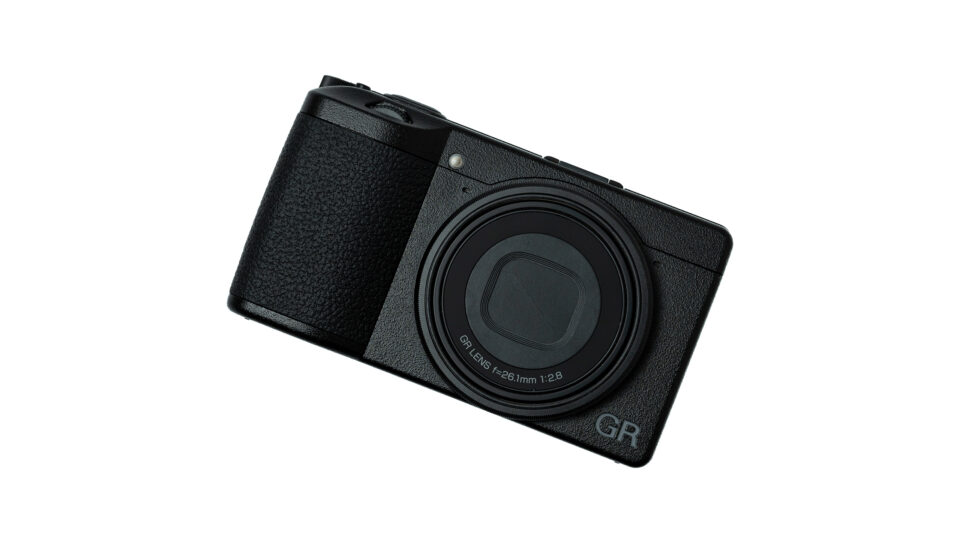 RICOH GR IIIx を買った理由と外観レビュー