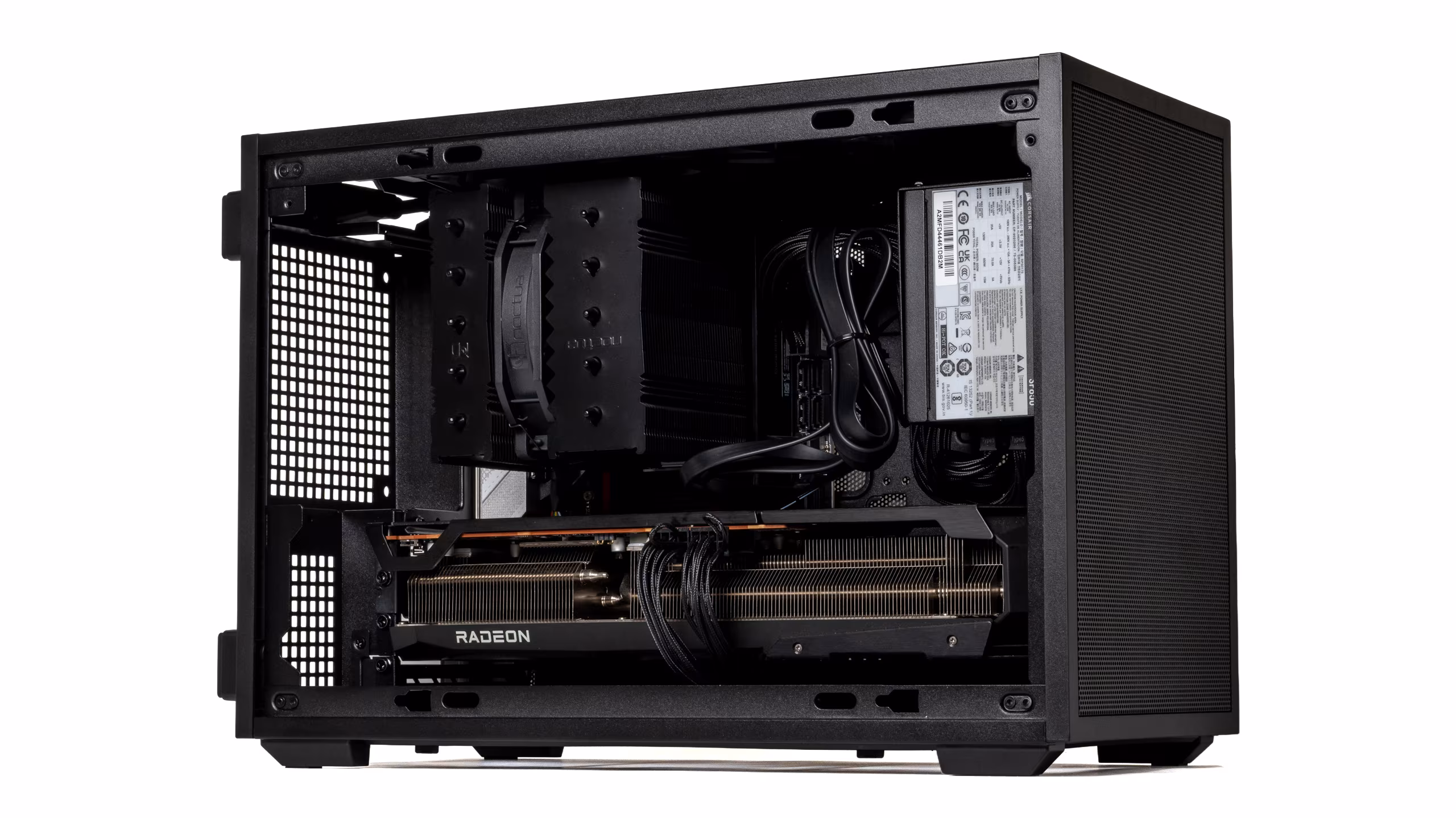 Lian Li B4-mATX レビュー｜21.3Lで358mmの大型GPUが載る拡張性重視のコンパクトPCケース